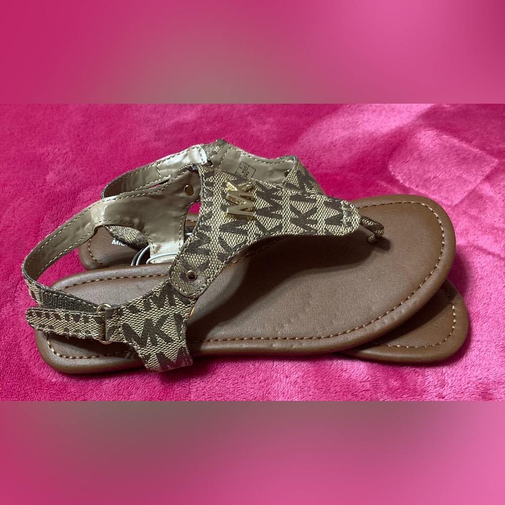 NWT Sandals